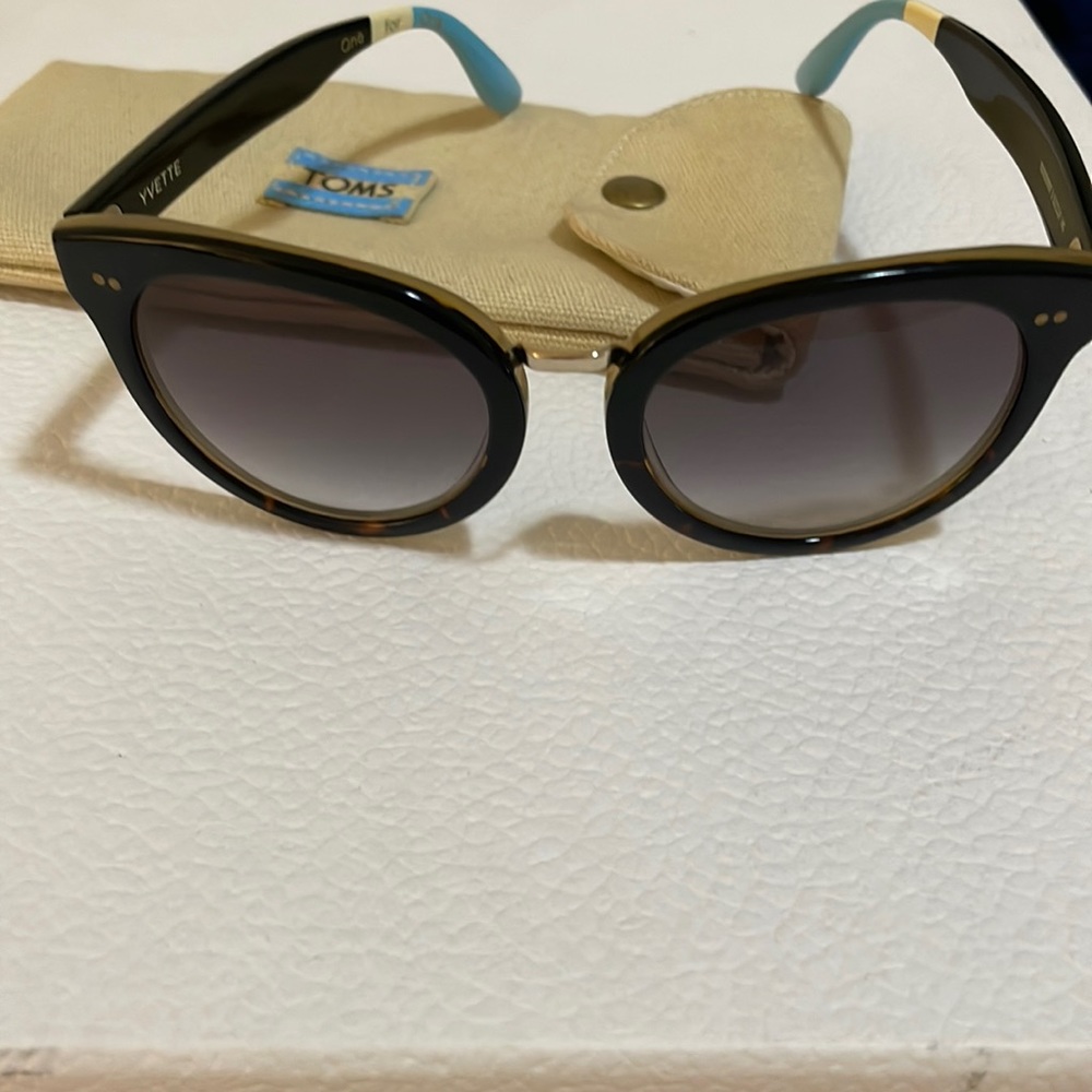 Toms sunglasses